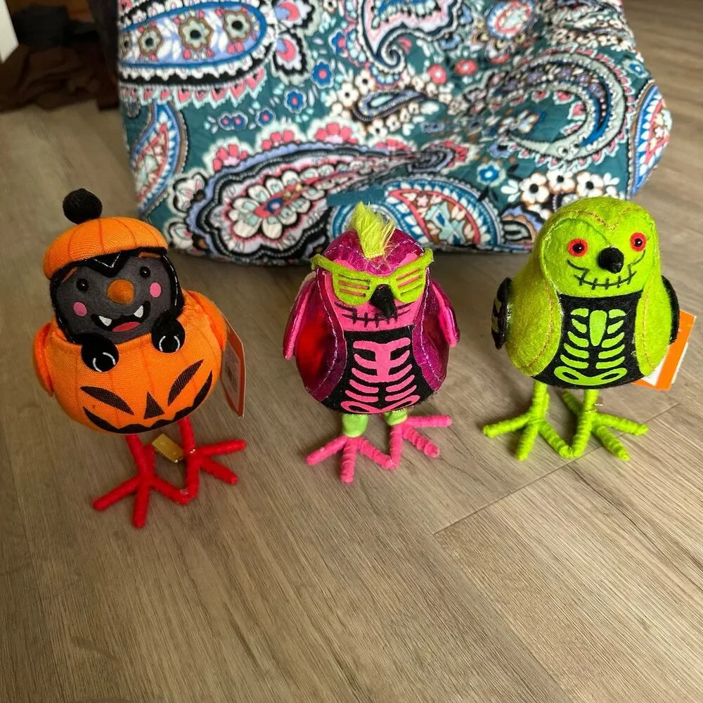 Target Spritz Featherly Friends Birds Halloween 2024